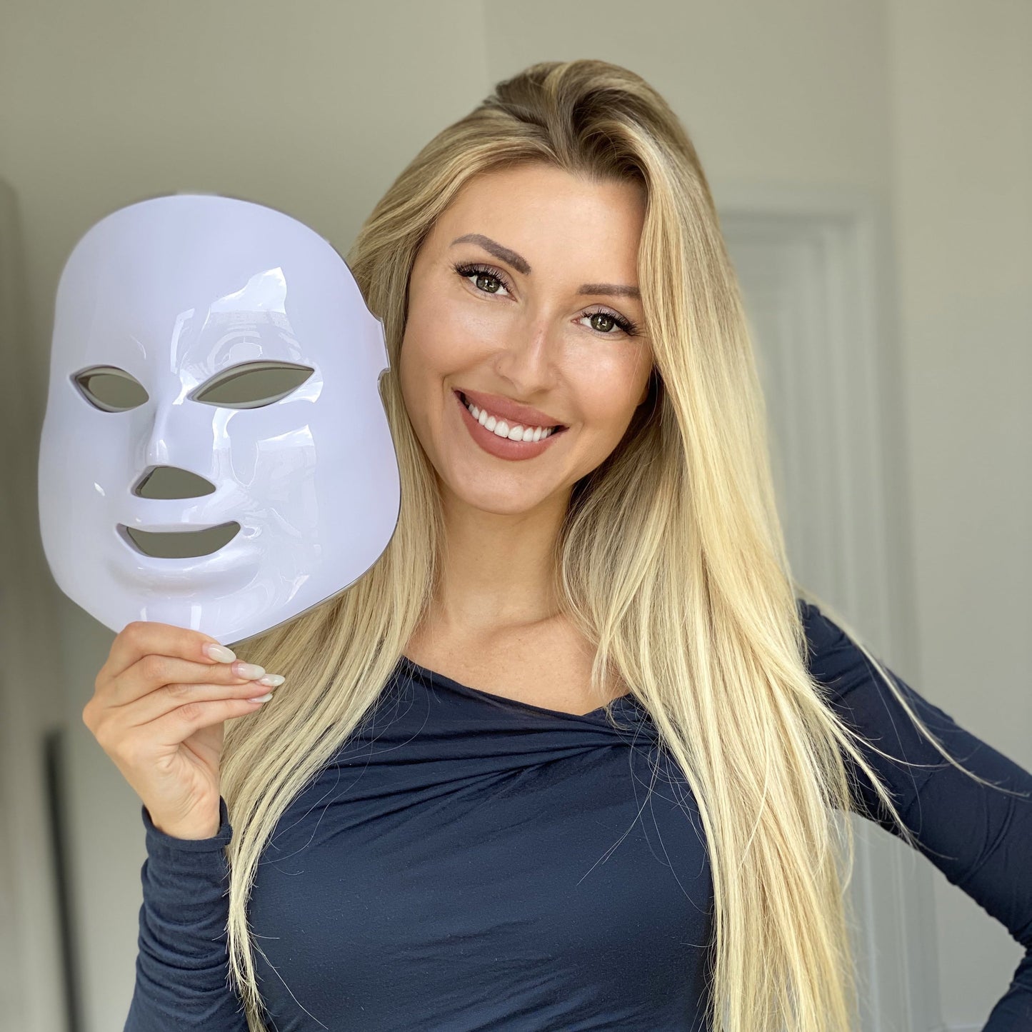 Genève LED Mask - Light Therapy